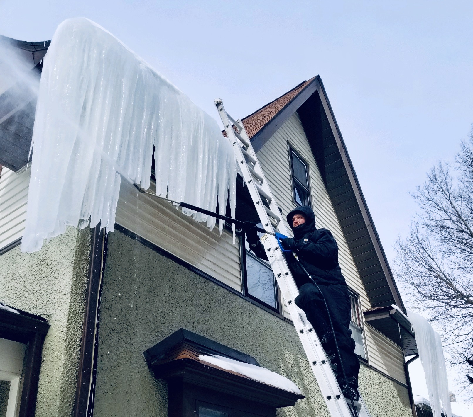 Ice Dam Removal and Rooftop Snow Removal Minnesota, Wisconsin, Hudson WI, Woodbury MN, Stillwater MN, St Paul MN